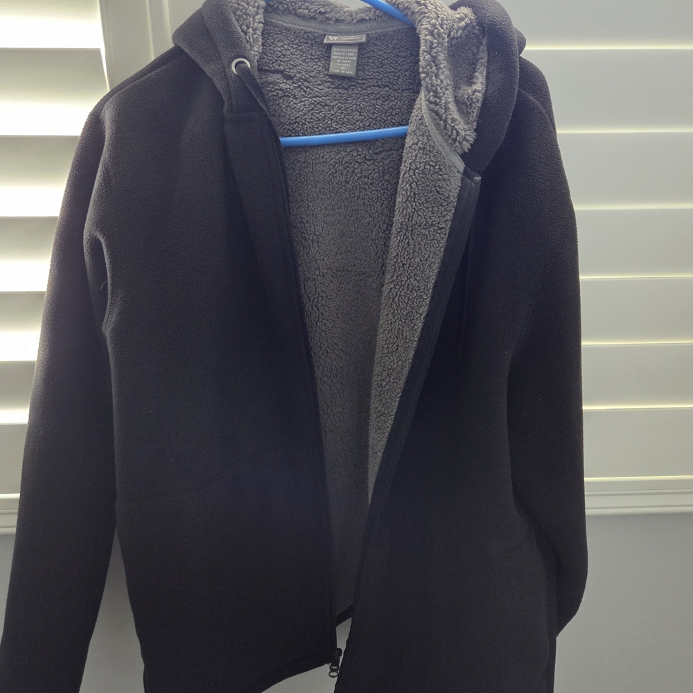 White Sierra Black and Gray Zip Up Sweater Cozy Fleece